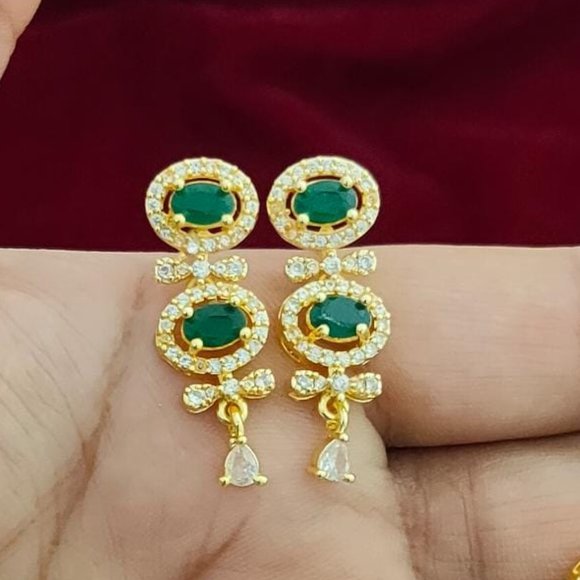 Necklace - Picture 2 of 3